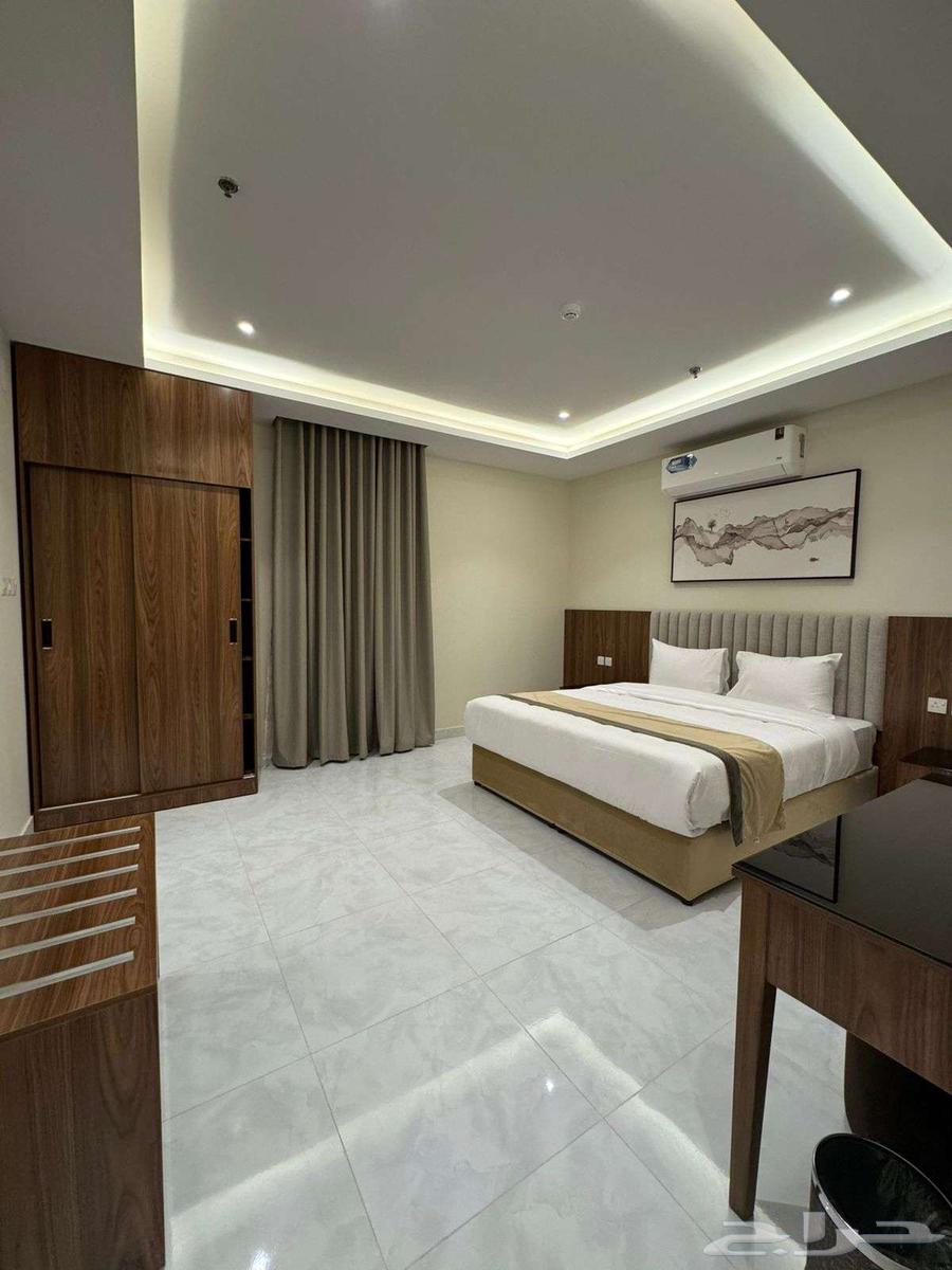 Yellow apartments new monthly and yearly63010621876227112