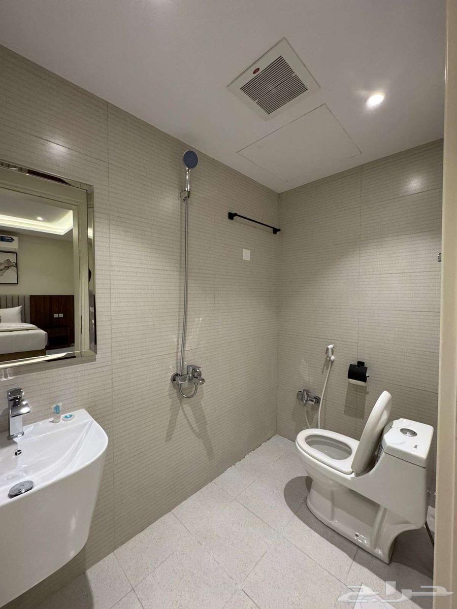 Yellow apartments new monthly and yearly63010621876227113