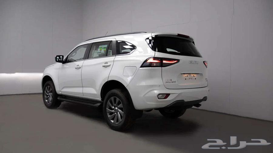 Isuzu MU-X 2024 full option63139235284610111