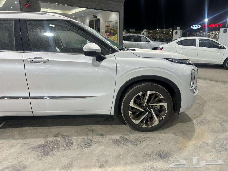 Mitsubishi Outlander 4x4 fully loaded 7-seater 202463138737671682114