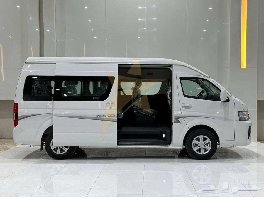 13-passenger diesel Photon bus model 202563138296474499113