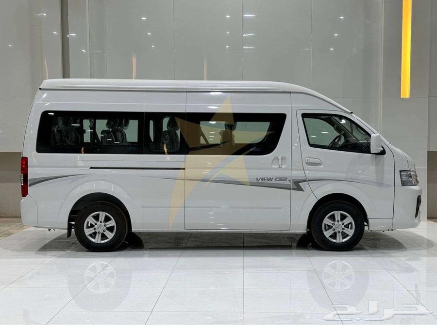 13-passenger diesel Photon bus model 202563138296474499114