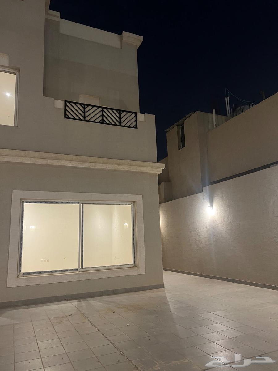 فيلا للايجار السنوي حي الجنادرية62931692812417114