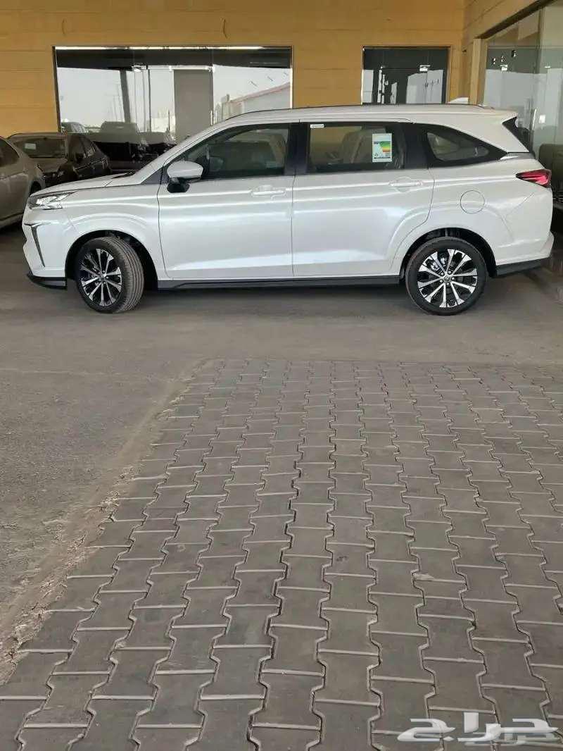 Toyota Vellfire GLX gasoline Saudi 2024 with installment of 1200 at Al-Hassan63134046532611112