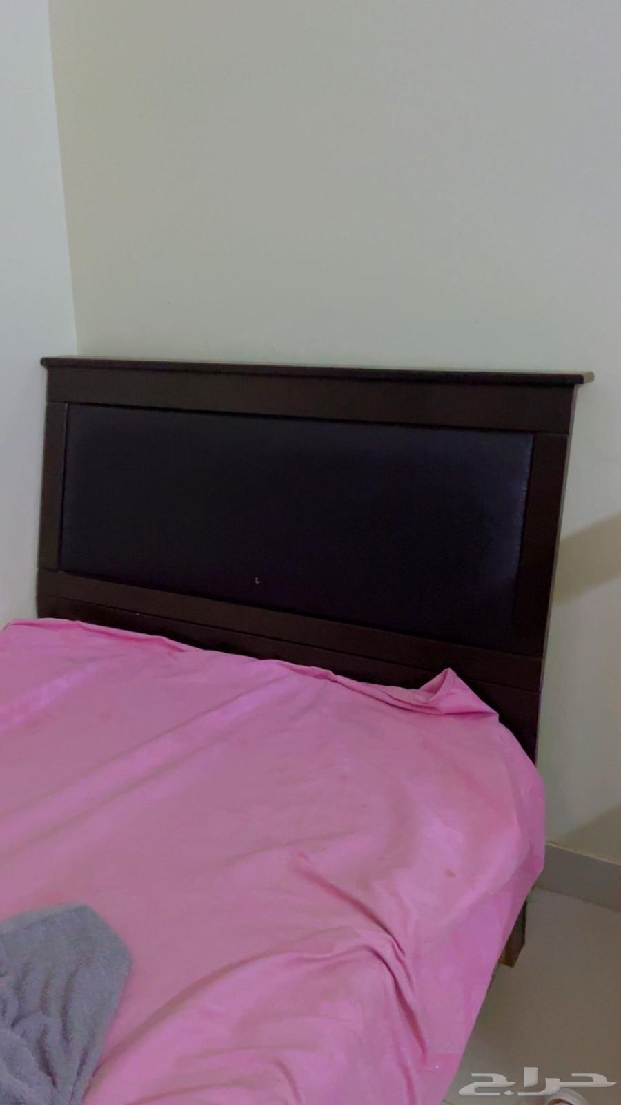 غرفة نوم لوجه الله63087160554881110