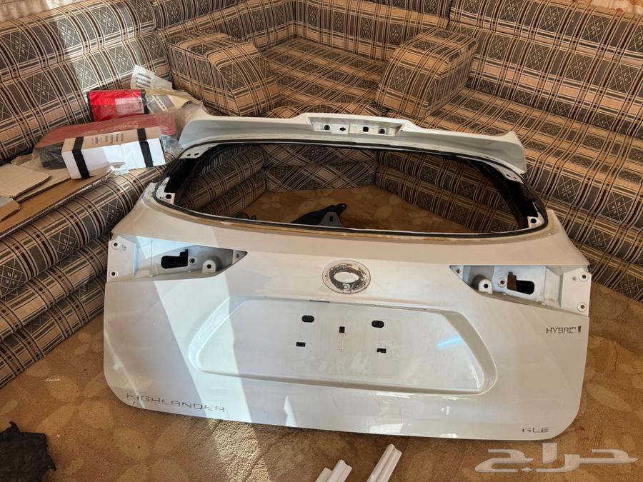 2023 Highlander model trunk door63135030451075110