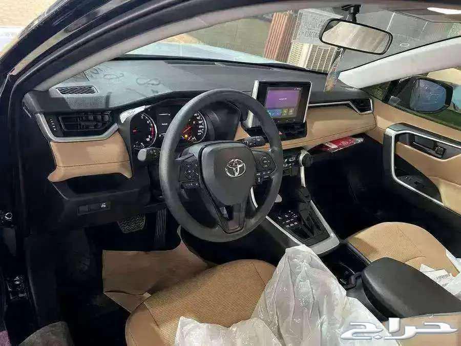 Toyota - RAV4 - 2025 LE Gasoline - 4WD - All Colors63132565105794114