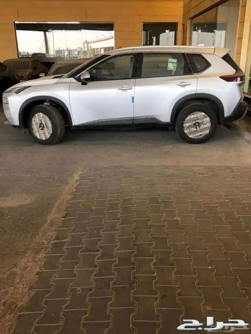 Nissan X-Trail SV Half Full Double 7 Seats 2023 on installments of 1600 at Al-Hasan63129345755522111