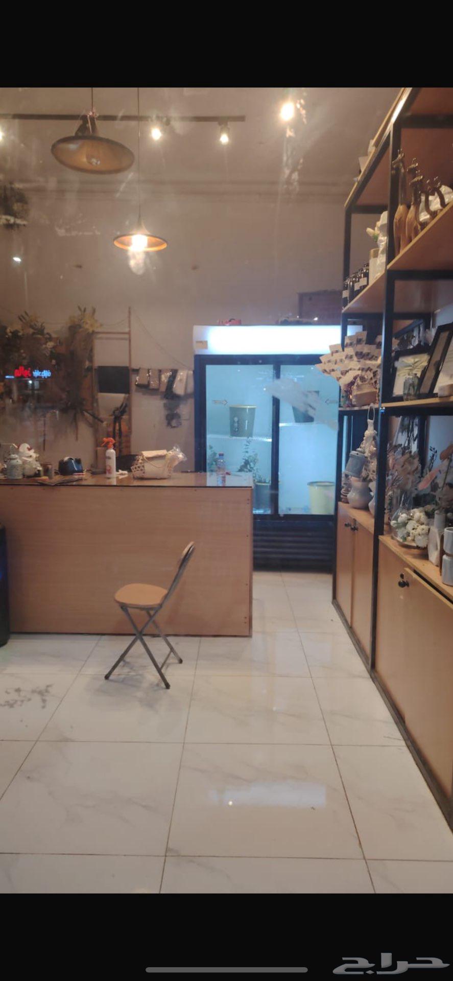 Wedding and gift shop for kissing630843022014751126