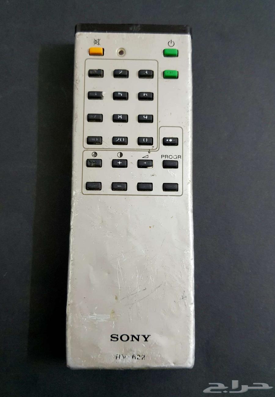 Old Sony device remote63082288635650114
