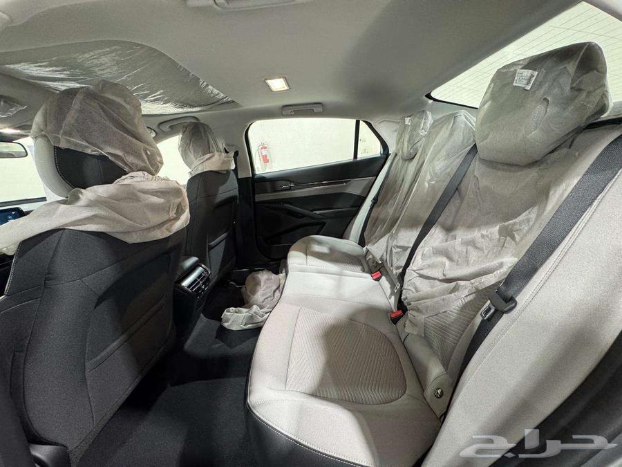 Ford Taurus Ambienti 2025 - Black - Price 11600063119519711235113