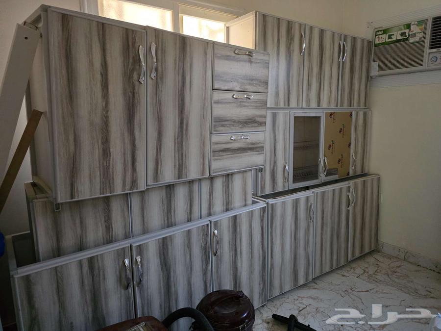 Semi-new clean kitchen cabinet, used for a limited period as personal individual use63078951239427114