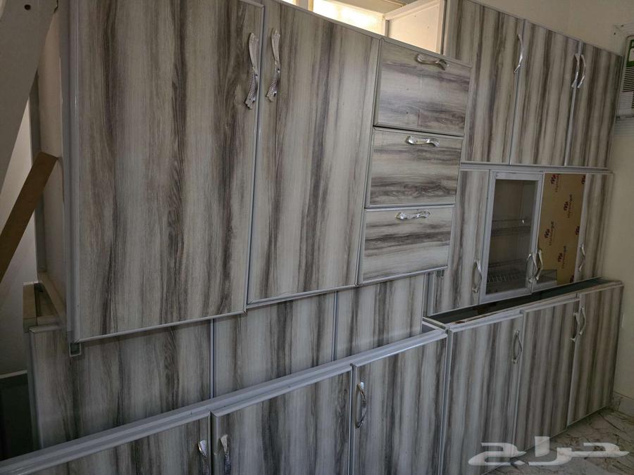 Semi-new clean kitchen cabinet, used for a limited period as personal individual use63078951239427113