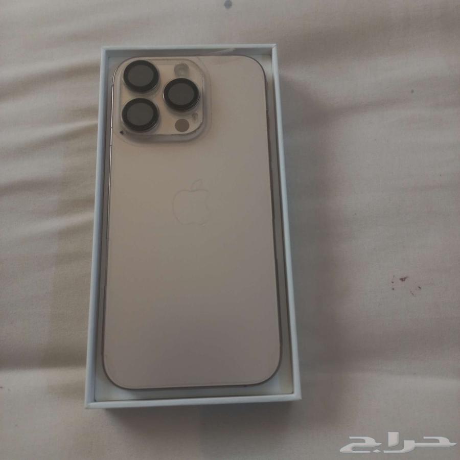 Clean new iPhone device, used for two months with 16 uses63081069629697113