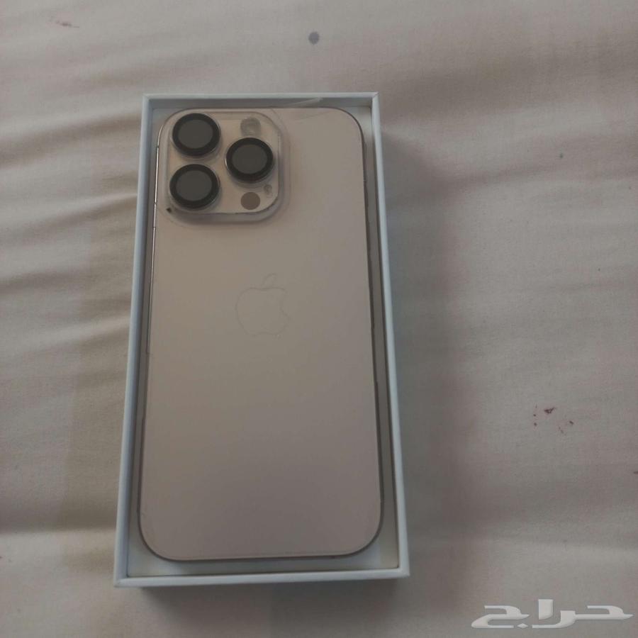 Clean new iPhone device, used for two months with 16 uses63081069629697111