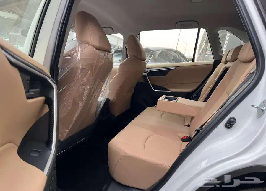 تويوتا راف فور LE دفع امامي بنزين 2025 اصفار63113603326851112