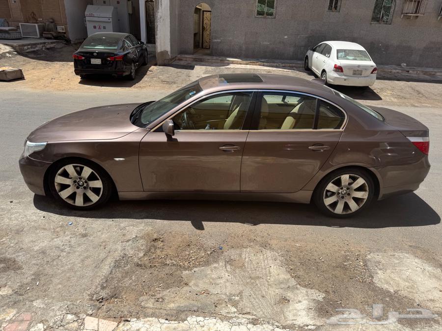 BMW 2004 5 Series with plate63115186432514114
