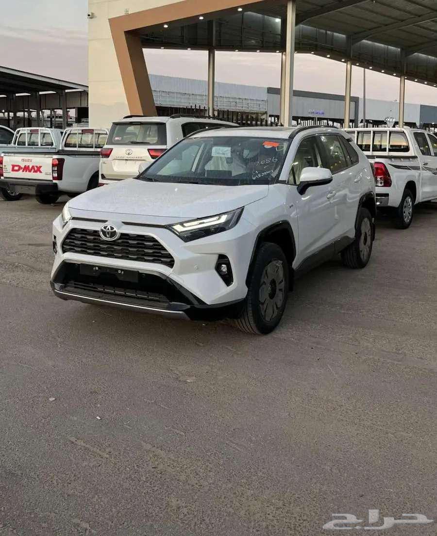 Toyota RAV4 XLE Gulf version, 18-inch rims, 2500 engine, double cabin, 2025 model, zero kilometers63110654110210112