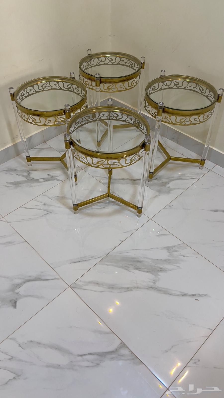 Steel tables with acrylic630754215315231112