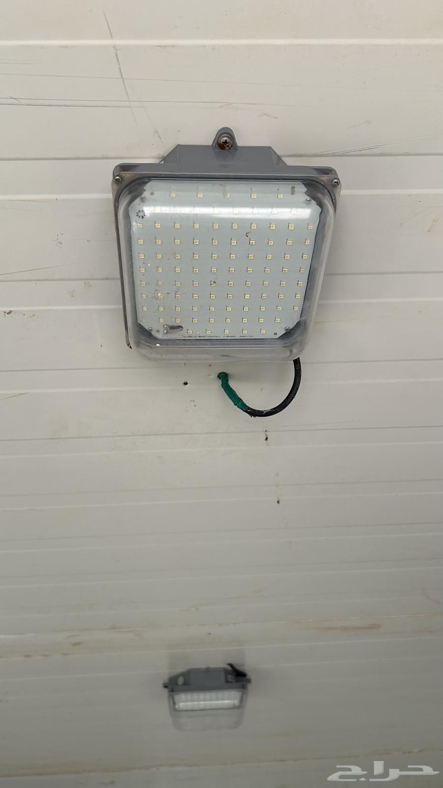 For sale: a freezing and cooling room63074172088835112