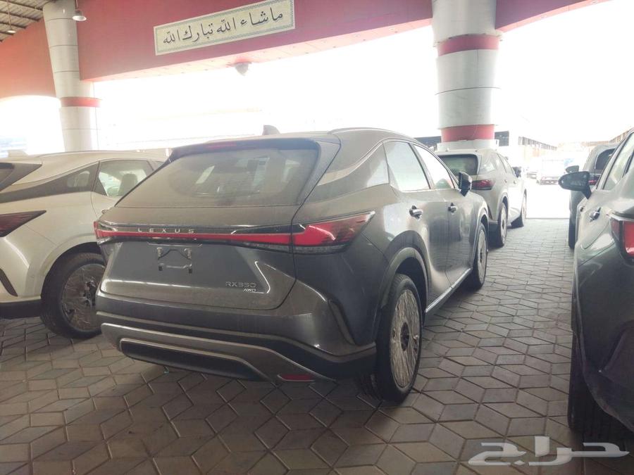 متوفر لكزس ار اكس 350 BB موديل 202563108860391938111