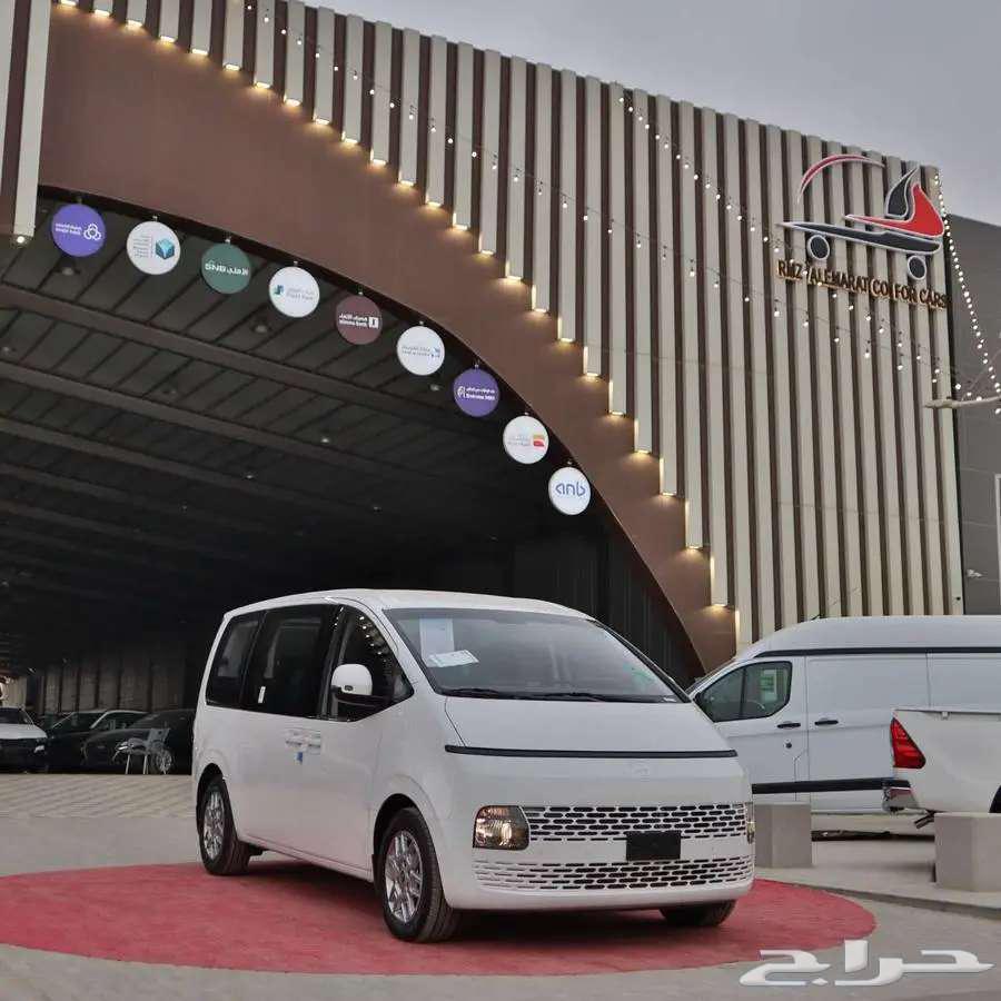 Hyundai Staria 9-passenger and 11-passenger diesel and gasoline 2025 lowest price63112216928257112