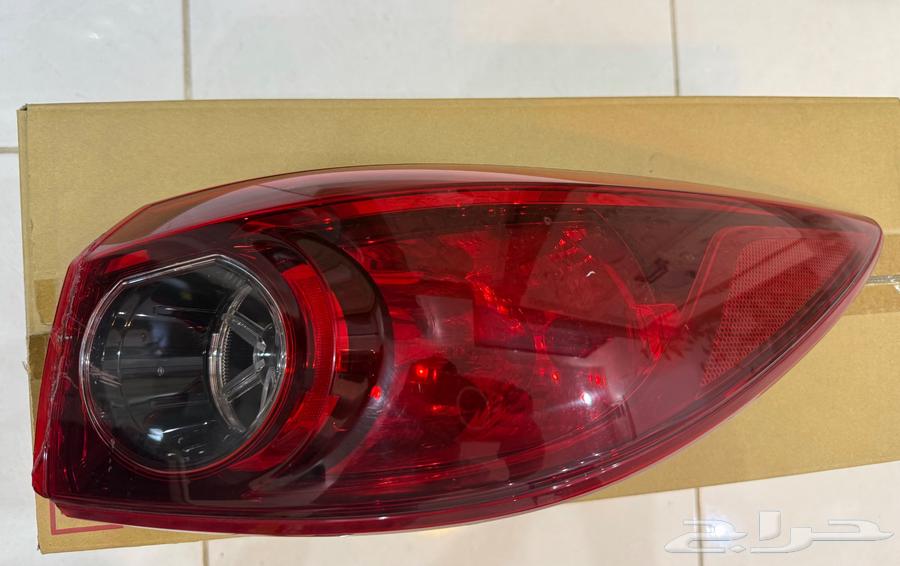 Rear right corner lamp Mazda 3 model 2015 used63106605611778111