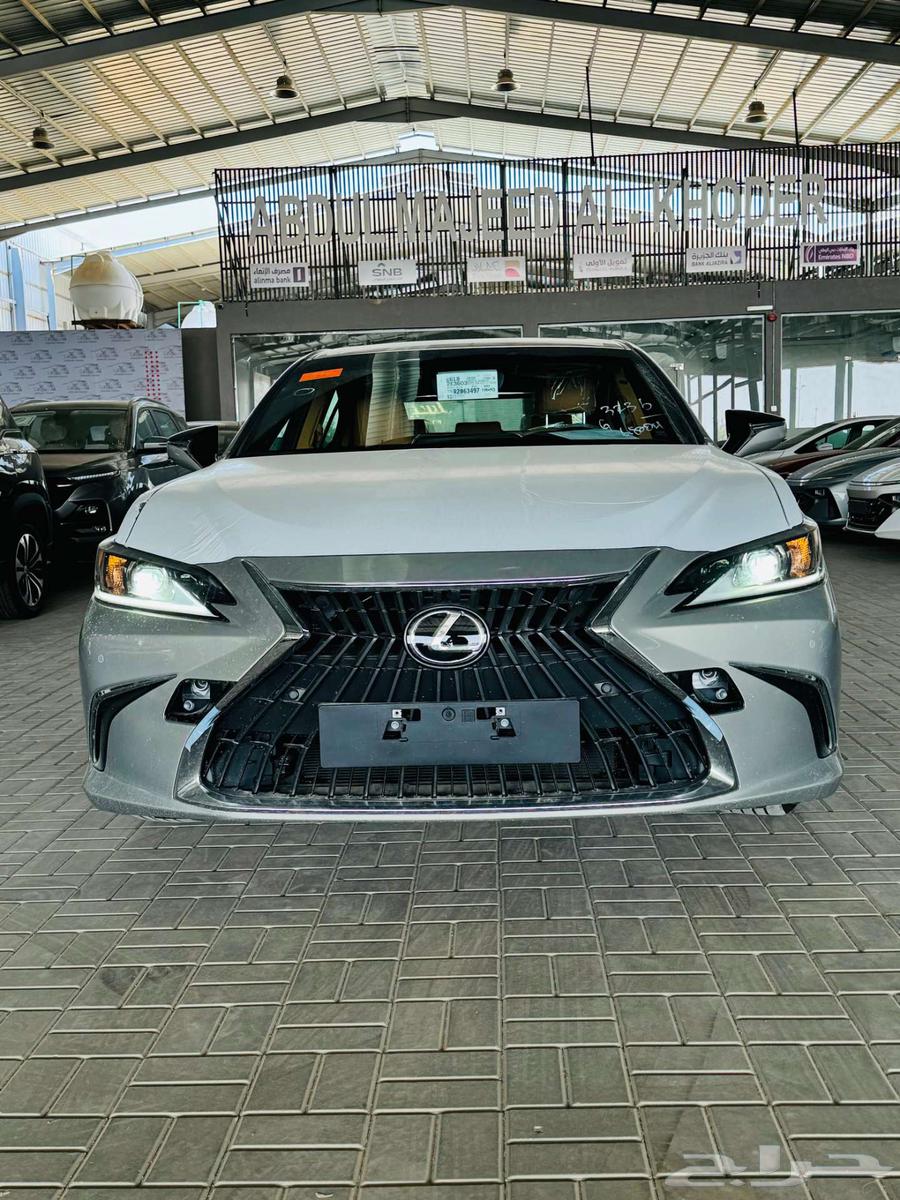 لكزس اي اس 250 استاندر ابيض اسود 202463104775122434114