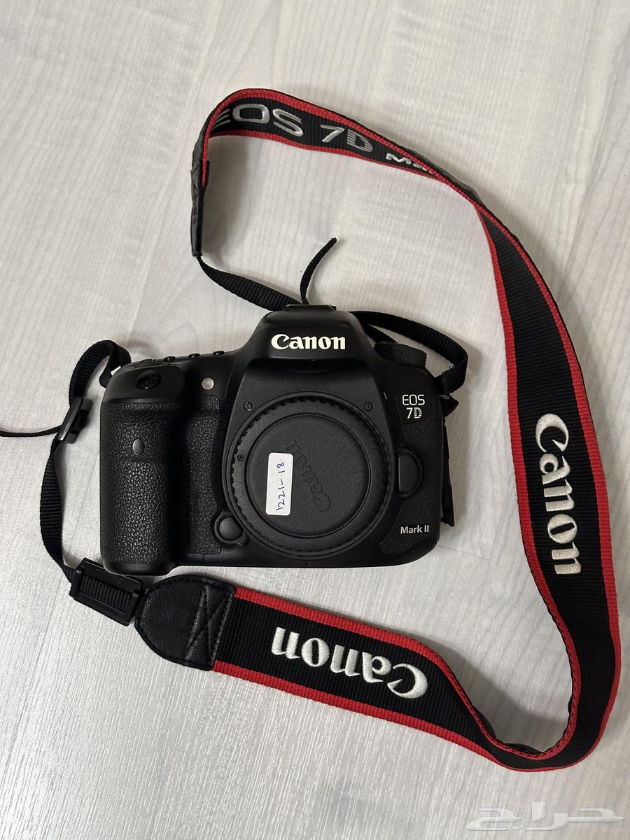 عرض ما يتفوت   كاميرا بمرفقاتها Canon 7D mark ii63080224493185113