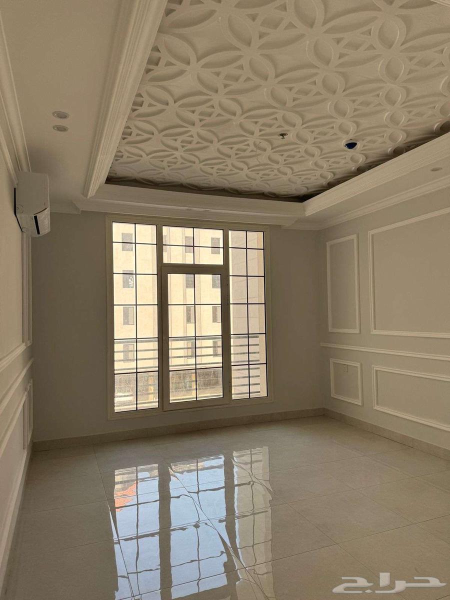 للإيجار شقة راقيه بحي الحمراء بالخبر بموقع مميز (جديدة)63013386974338113