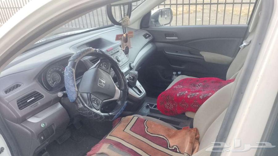 للبيع سيارة هوندا بحالة ممتازه استخدام شخصي CRV 201463105495277058112