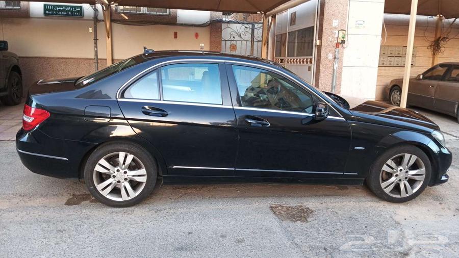 Mercedes Benz C 200 2012 (Excellent condition)63101799090562113