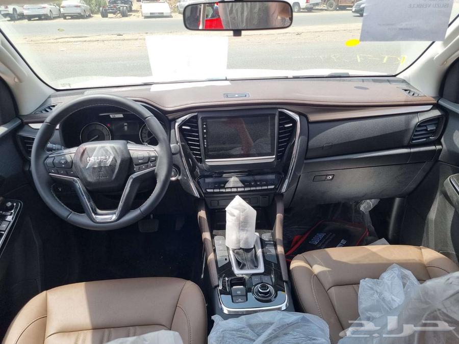 Isuzu MUX Full Double 2024 Model63102905745537111