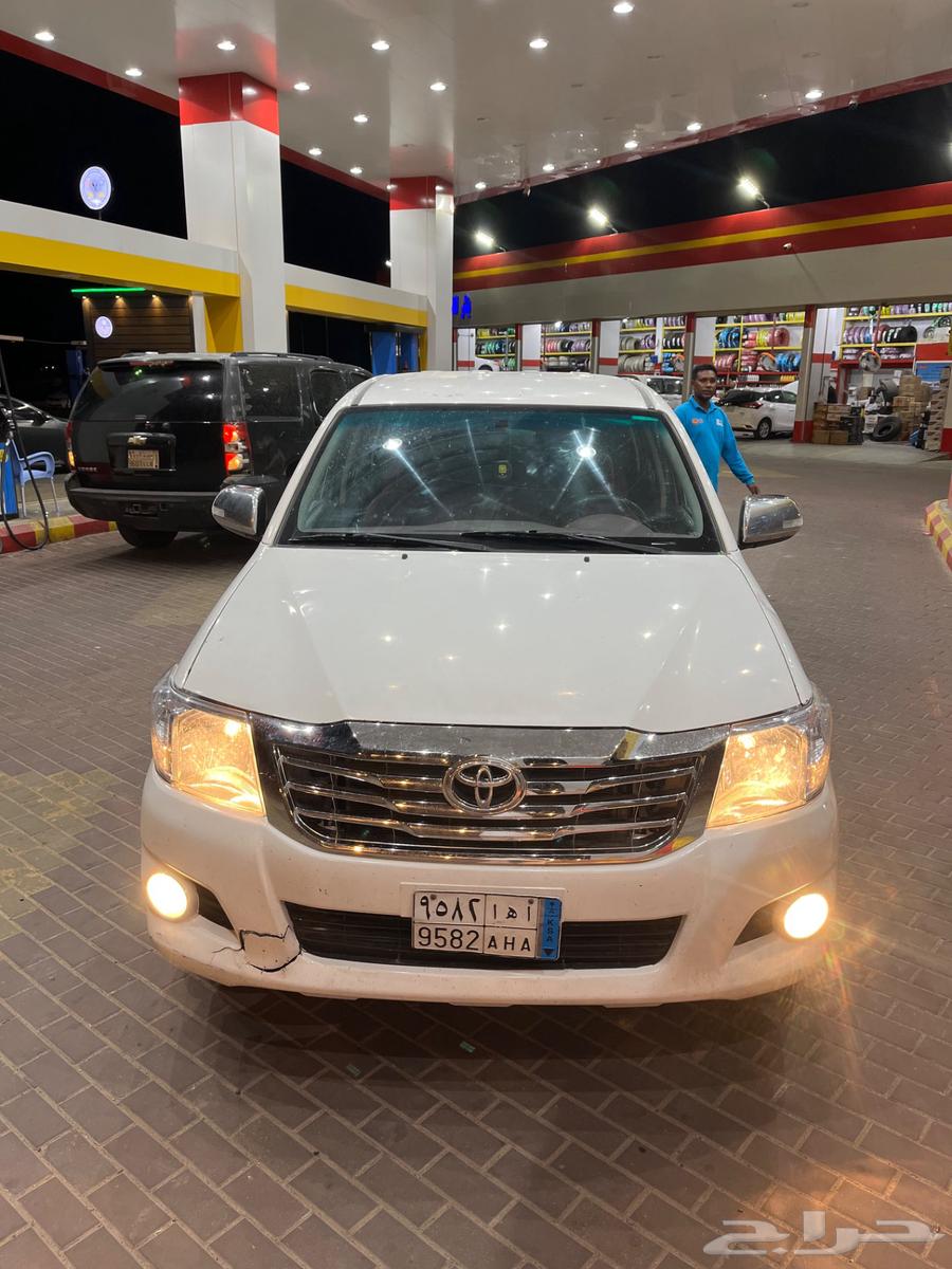 HiLux and Nabat 2013 GLX63098047336706113