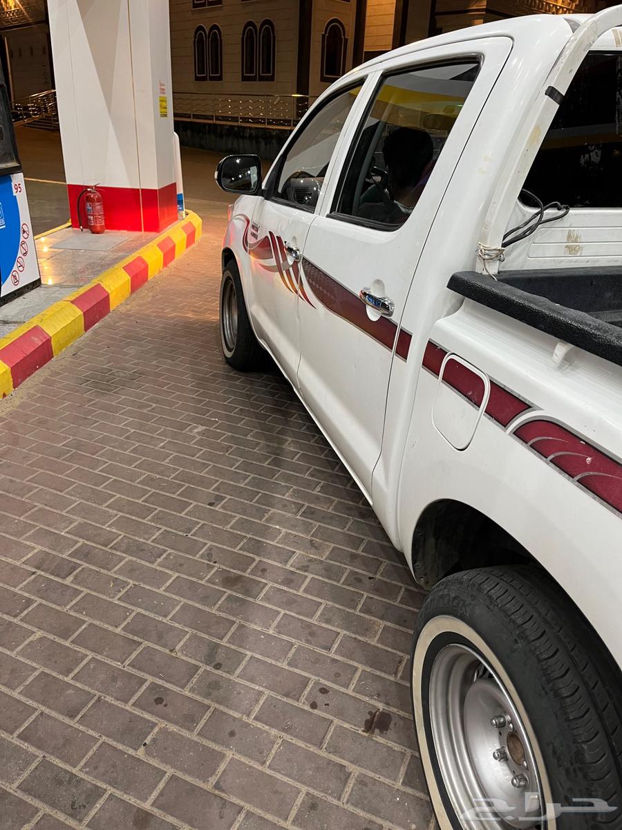 HiLux and Nabat 2013 GLX63098047336706110