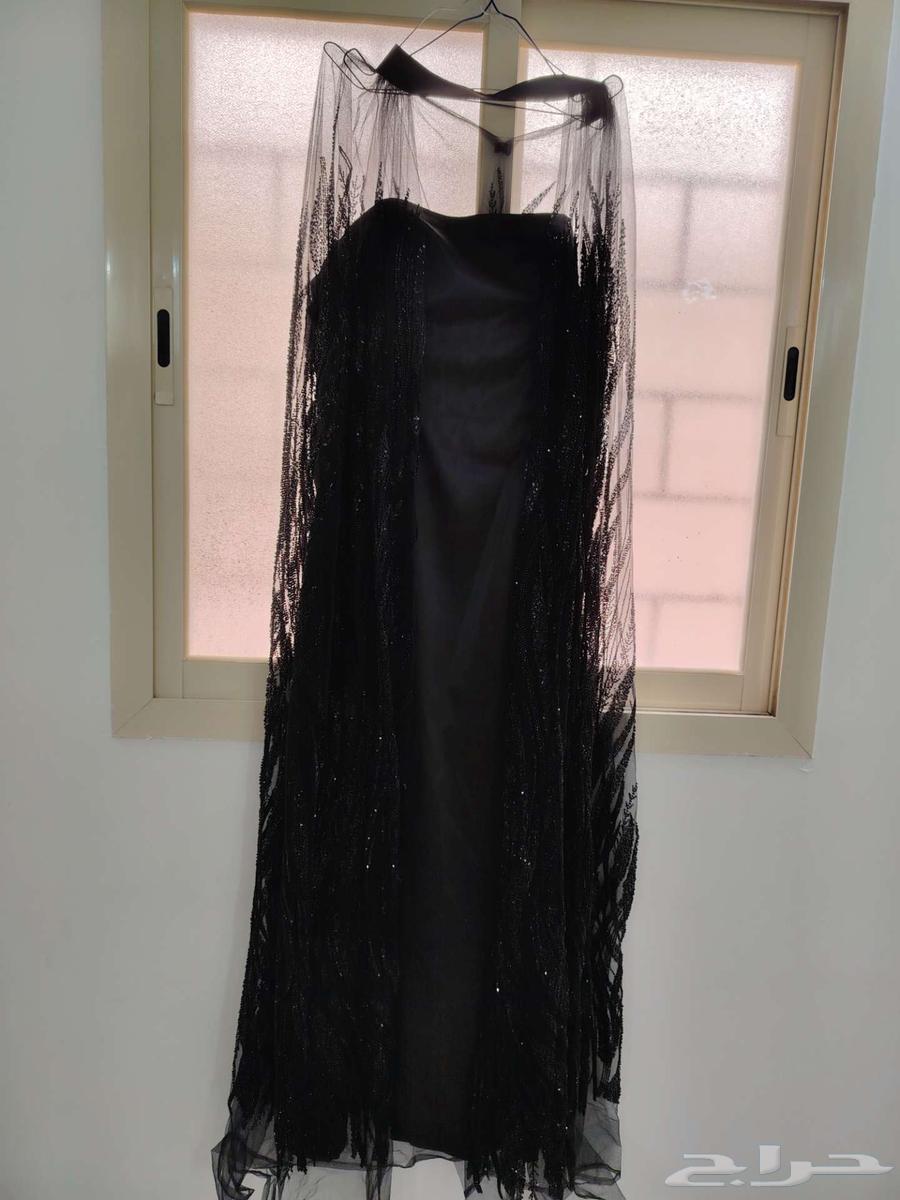 For sale, a large evening dress measuring 63 cm63068030691713114