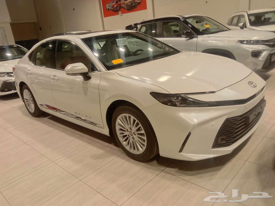 Toyota Camry 2025 LE Half Full Saudi Agent Abdulatif Jameel63094721514627111