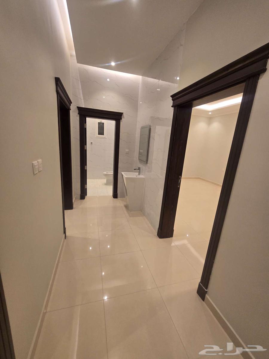 Crown Prince's apartments 1 inside the sacred boundary63012947370882114