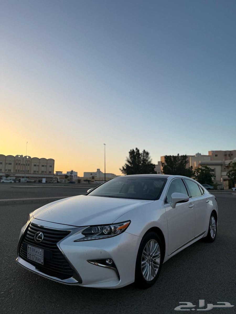 Lexus IS 2017 CC. Agency sold630893951143711118