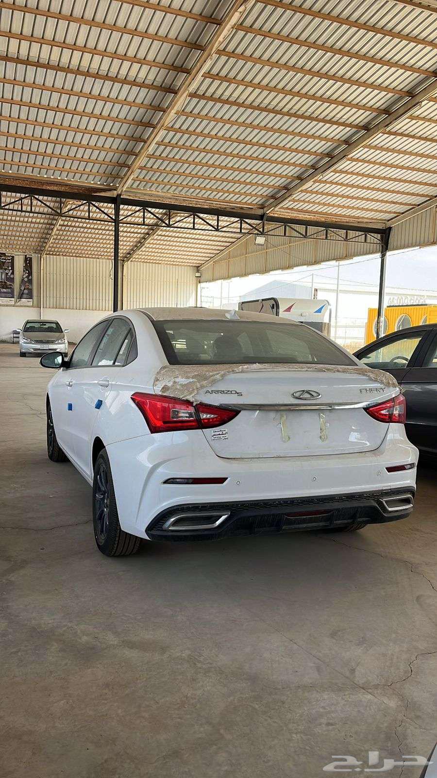 شيري اريزو 5 م 2025 لدى سطوع الشمس63091360328322111