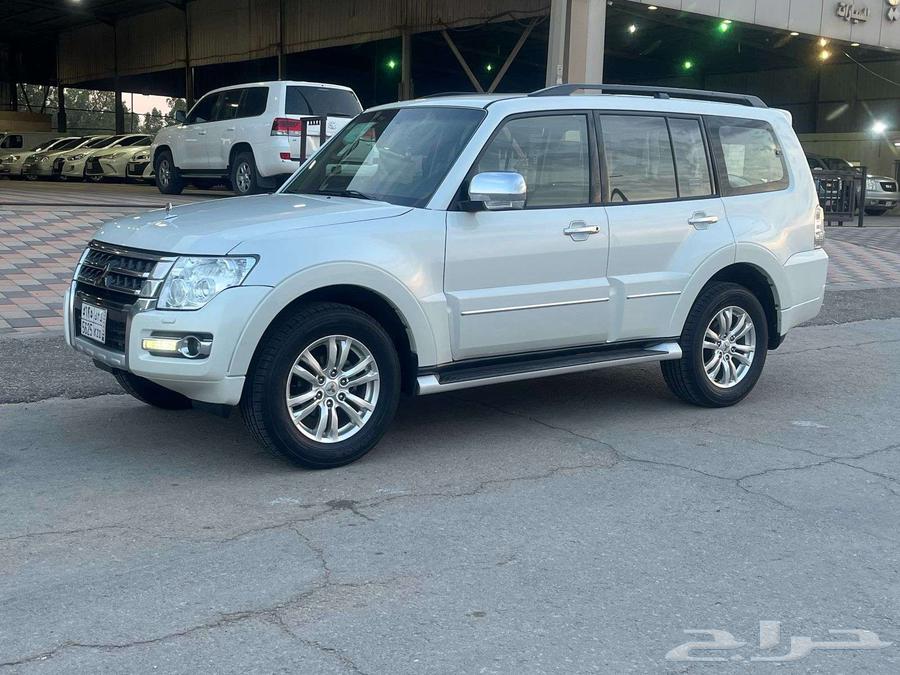 Mitsubishi Pajero Golden Mark 2020 model very clean63091364428802113