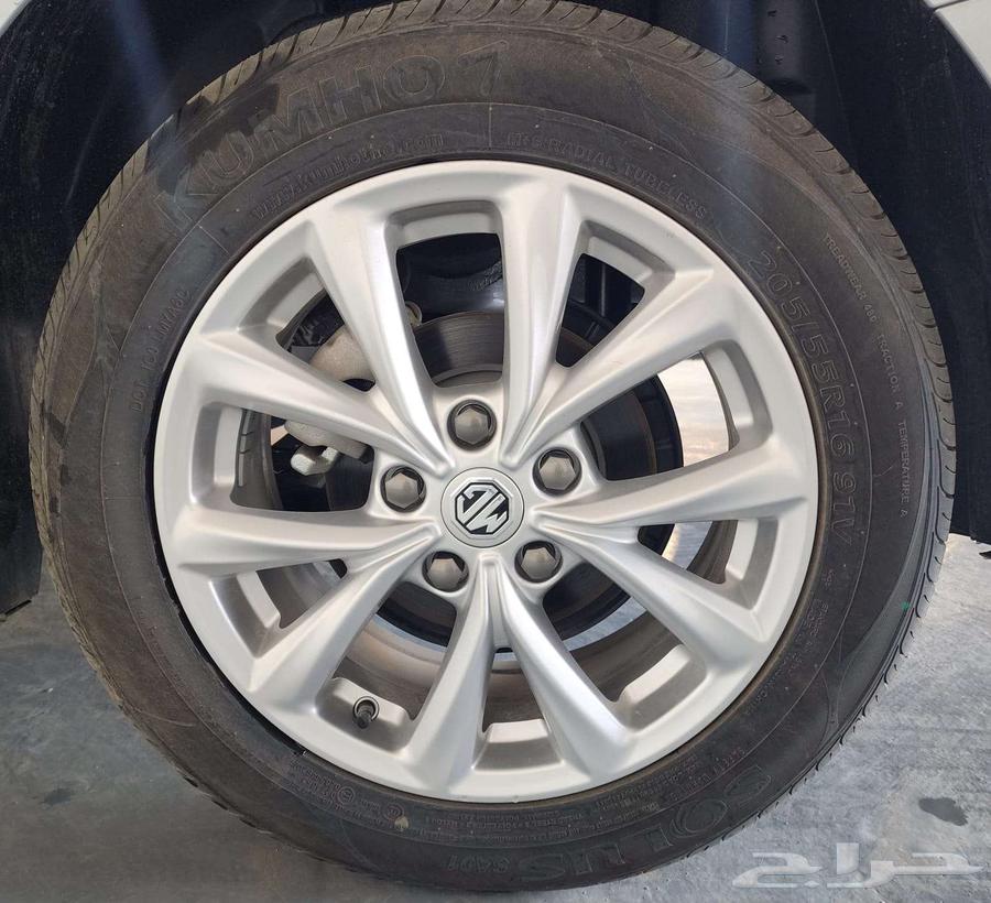 MG 5 Standard Model 202563089831730562112