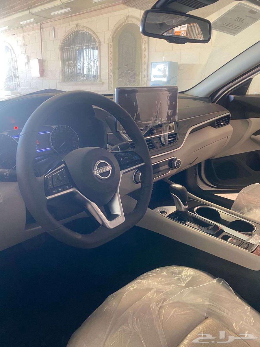 Nissan Tiida SV 2024 automatic gasoline63089025131779110