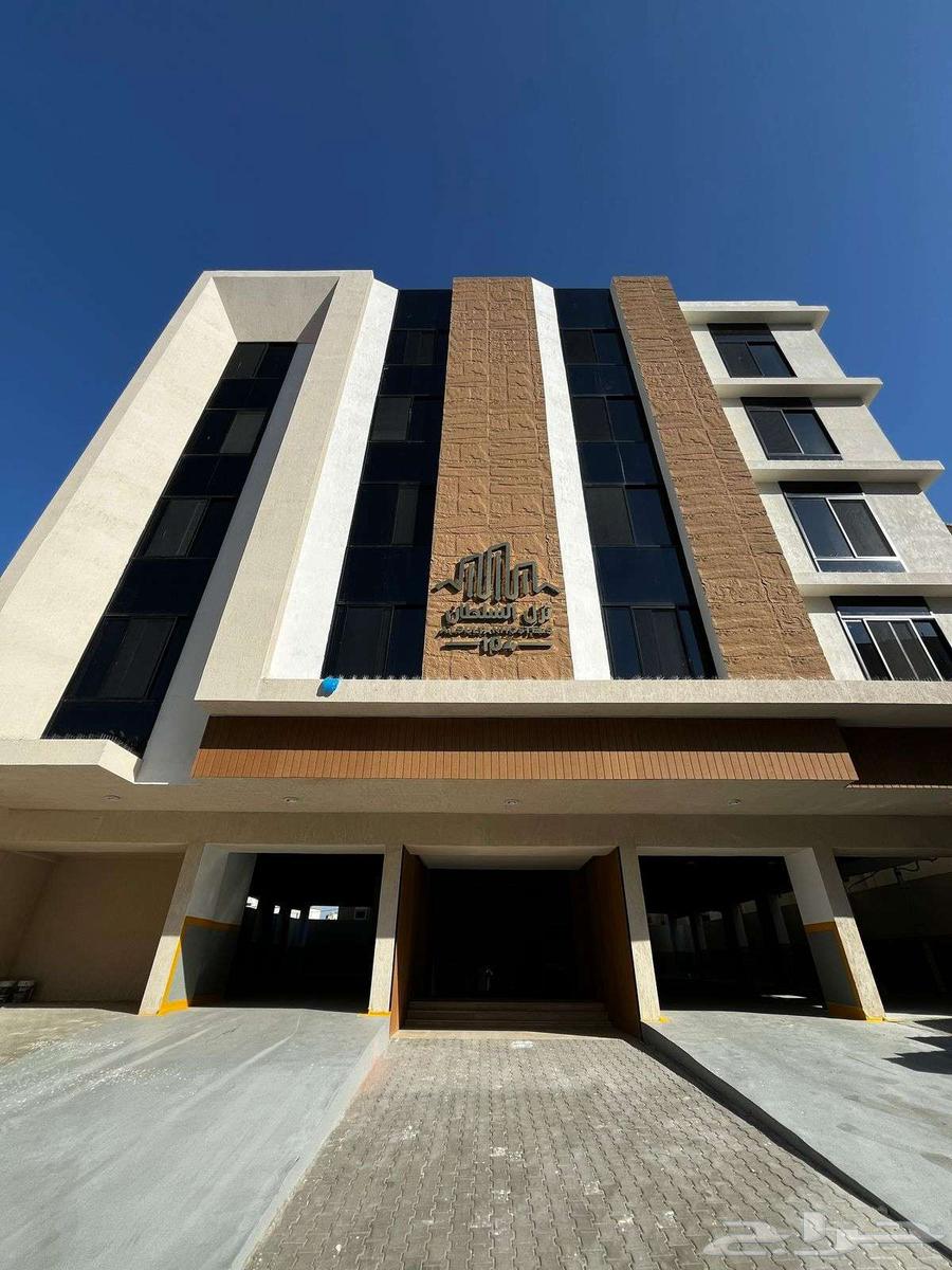 شقة في موقع مميز ببطحاء قريش بجوار جامع التعوان630138265968671118