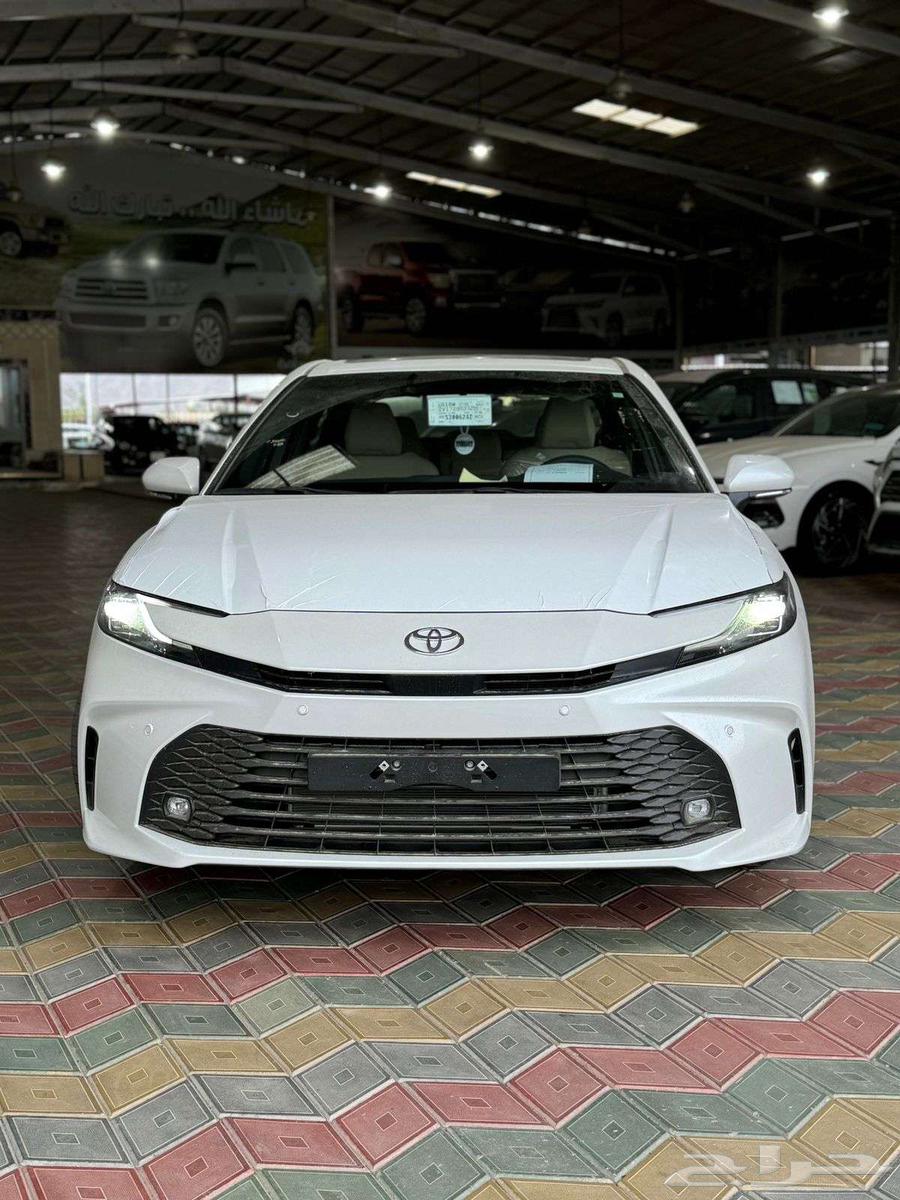 Toyota Camry LE Gasoline Saudi Arabia Opening63086197219459114