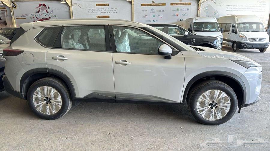 Nissan X-Trail SV Half Full 7 Seater Model 202563086210432131113