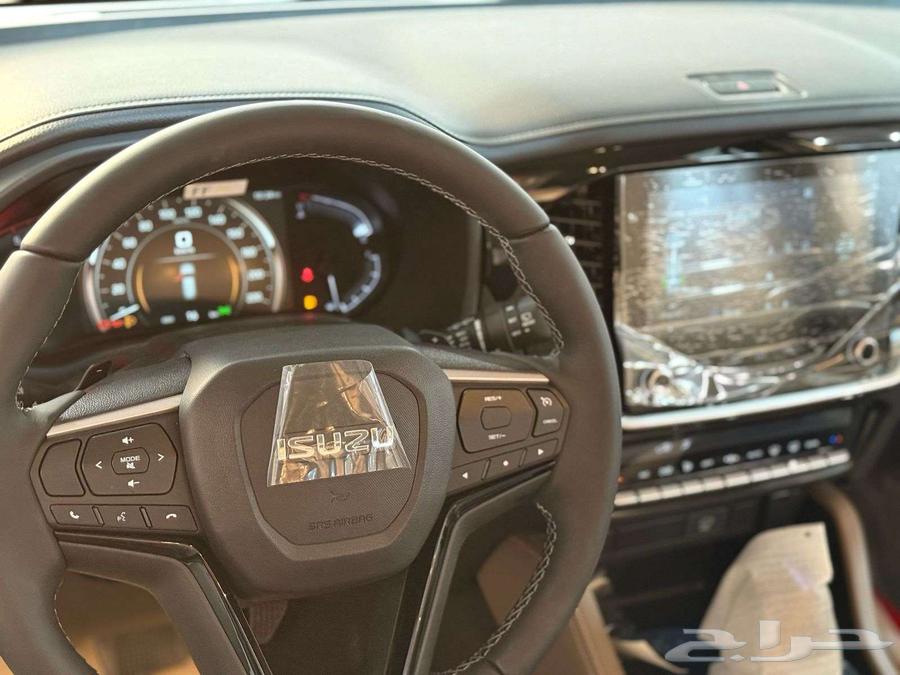 Isuzu 2025 Jeep MUX full option diesel double cab cash or installments.63084163760513114