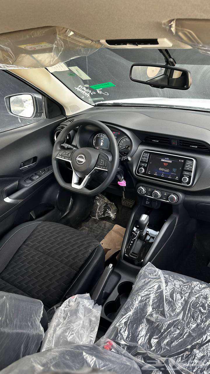 Nissan kicks half cab model 2024 special offer63082106140801113