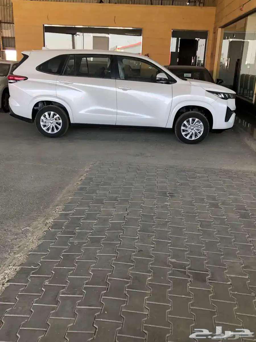 Toyota Innova Gasoline GL 2024 model on installment of 1520 Al-Hasan63083313823489112