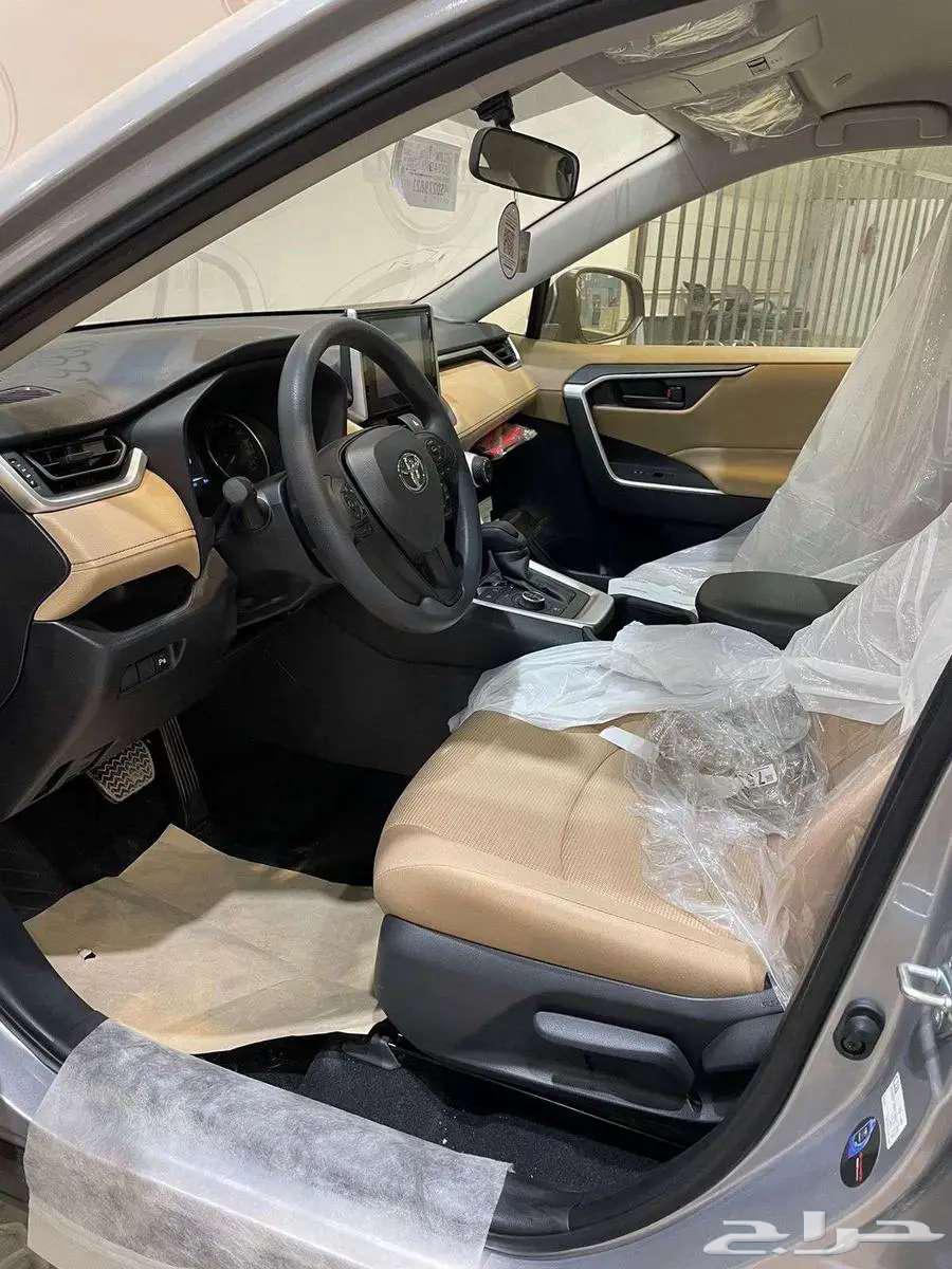 Toyota RAV4 Standard Gasoline 2025 Cash and Installments All Banks63081721091329114